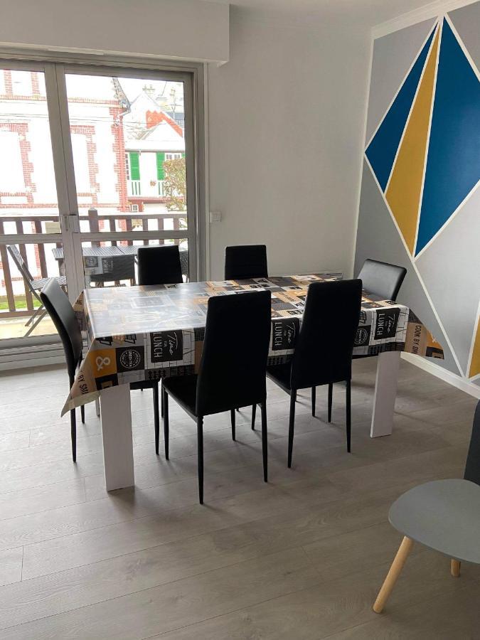 Cabourg Centre, Appartement Pour 4 Personnes A 100M De La Mer Ngoại thất bức ảnh